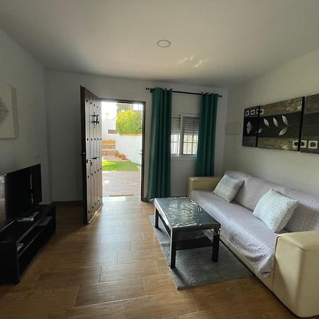 Encantador Apartamento-Centrico-Con Amplio Jardin Torremolinos Eksteriør billede
